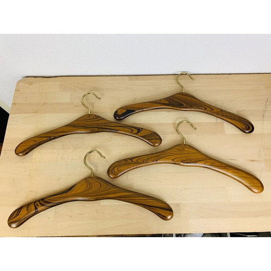 Image 1 of Set van 4 Scandinavische vintage rozenhouten hangers, 1960