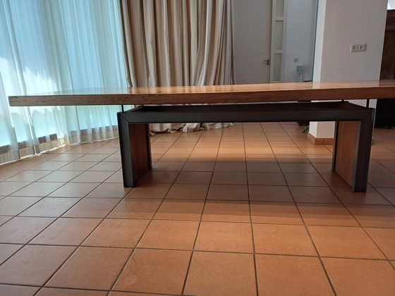 Image 1 of Hardhouten tafel industrieel design