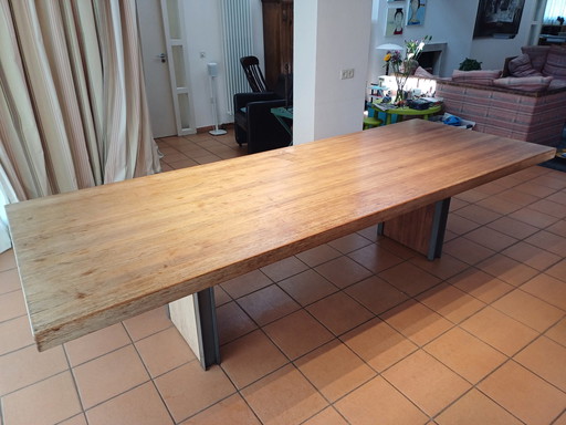 Hardhouten tafel industrieel design