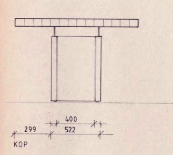 Image 1 of Hardhouten tafel industrieel design