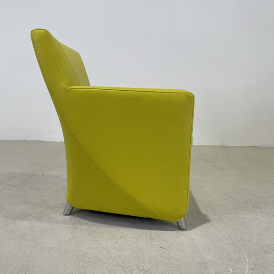 Image 1 of Leolux Dolcinea fauteuil geel