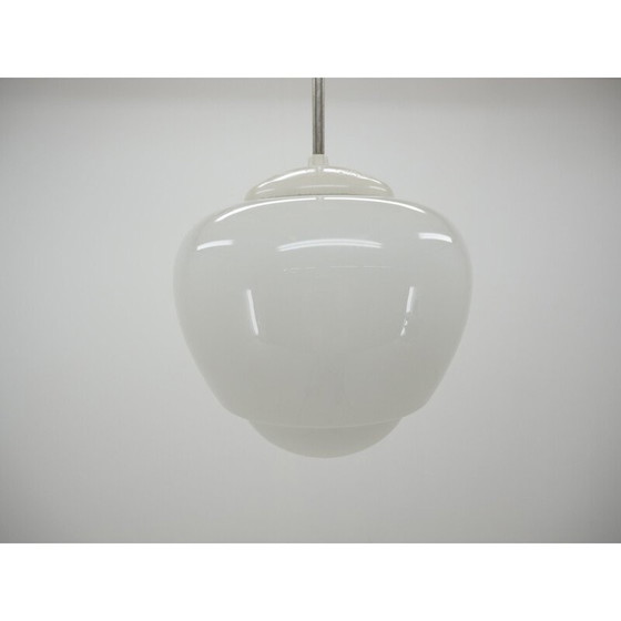 Image 1 of Vintage kroonluchter van glas en wit bakeliet, Tsjecho-Slowakije 1960