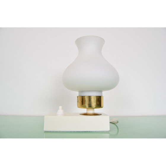 Image 1 of Vintage tafellamp van kunststof, glas en messing, Tsjecho-Slowakije 1960