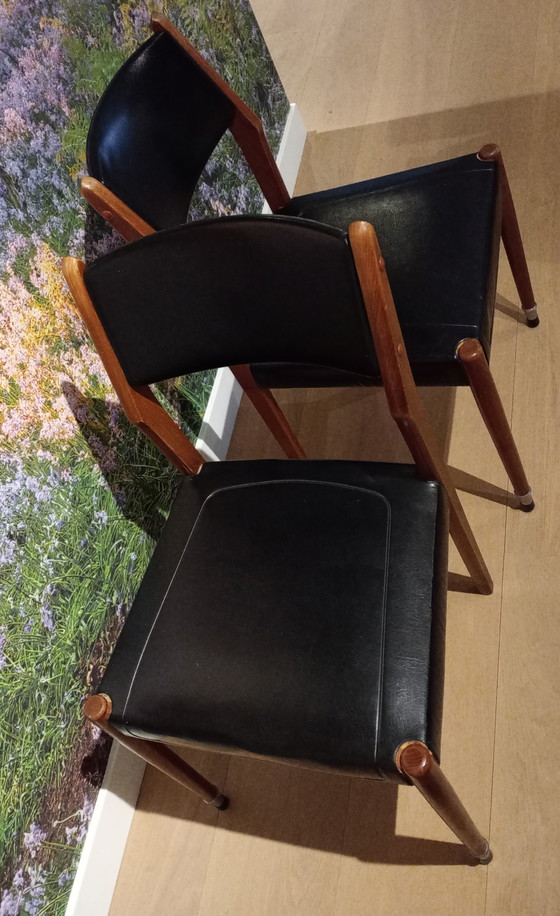 Image 1 of 2 Vintage Stoelen Met Skai Bekleding