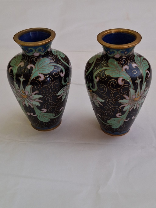 2x Vintage Chinese Cloisonné vaasjes