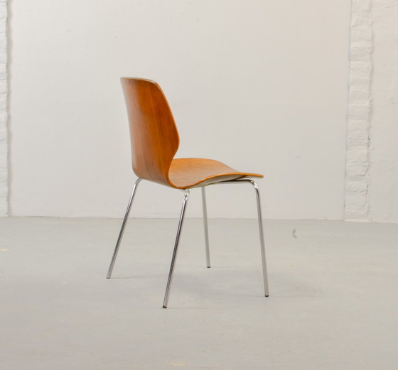 Image 1 of Mid Century Scandinavisch design minimalistische bijzetstoel naar Arne Jacobsen voor Fritz Hansen, 1950