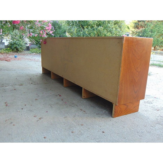 Image 1 of Mid century walnoten dressoir, jaren 1960