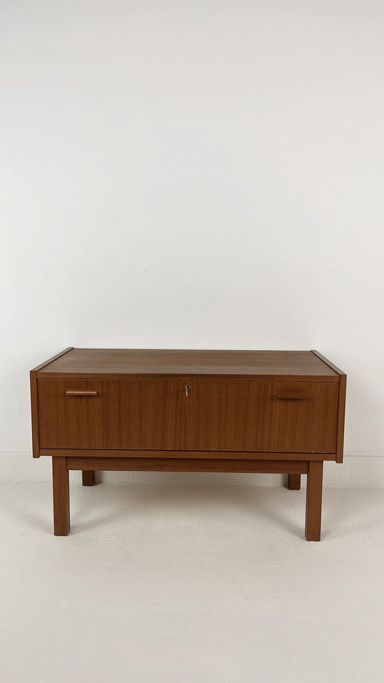 Image 1 of Teak Fineren Vintage Dressoir 