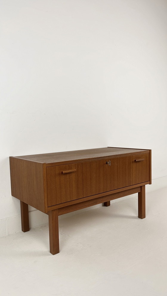 Image 1 of Teak Fineren Vintage Dressoir 