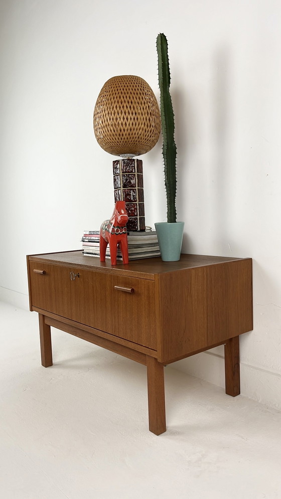 Image 1 of Teak Fineren Vintage Dressoir 