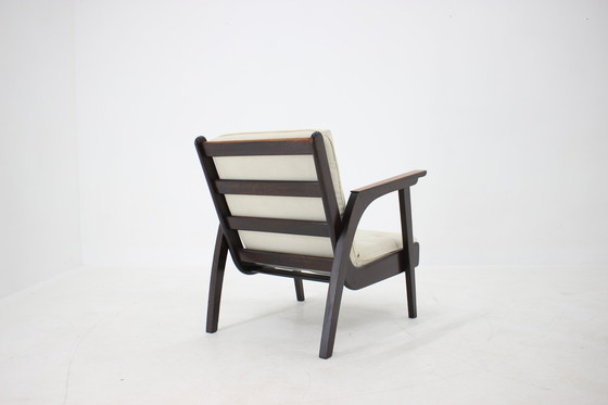 Image 1 of Eikenhouten fauteuil 1960S, Tsjecho-Slowakije