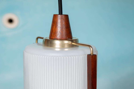 Image 1 of Vintage glazen hanglamp teak en melkglas, Midmod pendant