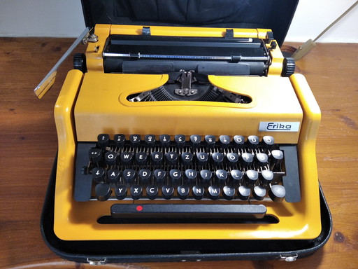 Erika Duitse typemachine Model 110-117 Mosterdgeel, Uit de jaren 70