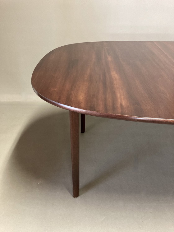 Image 1 of Scandinavische design tafel van rozenhout "Ole Wanscher" 1950.