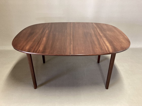 Image 1 of Scandinavische design tafel van rozenhout "Ole Wanscher" 1950.