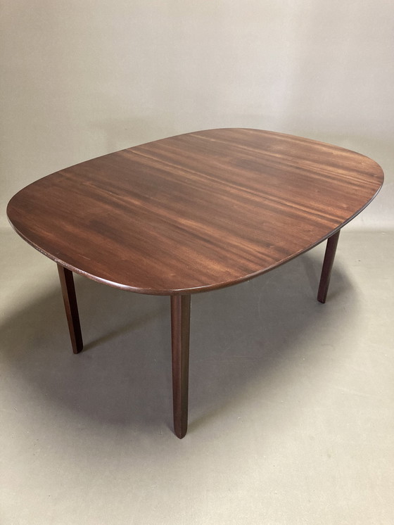 Image 1 of Scandinavische design tafel van rozenhout "Ole Wanscher" 1950.