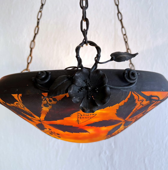 Image 1 of Daum Nancy Frankrijk 1910 - Art Nouveau Kroonluchter Hanglamp In Glas In Zuur Geëtst Cameo