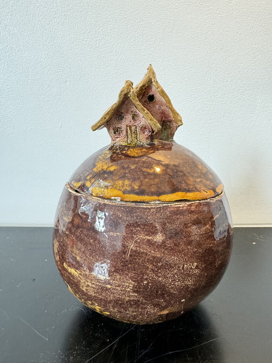 Image 1 of Keramiek pot met deksel en huis