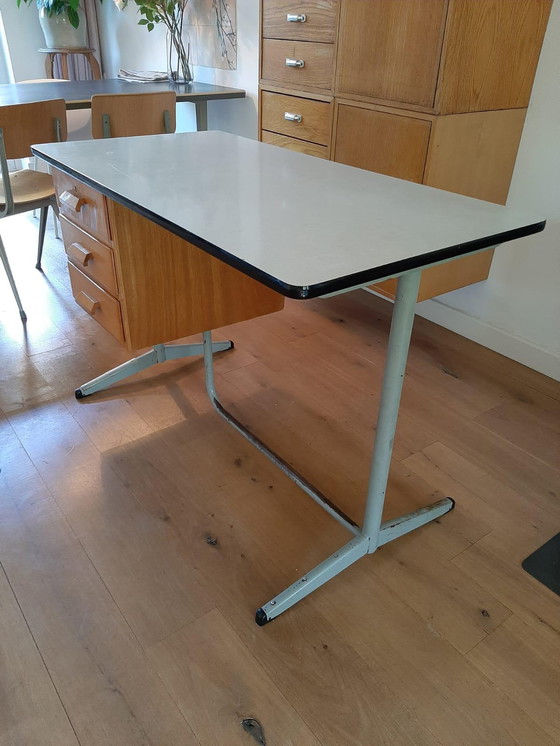 Image 1 of prachtig Bruynzeel bureau vintage