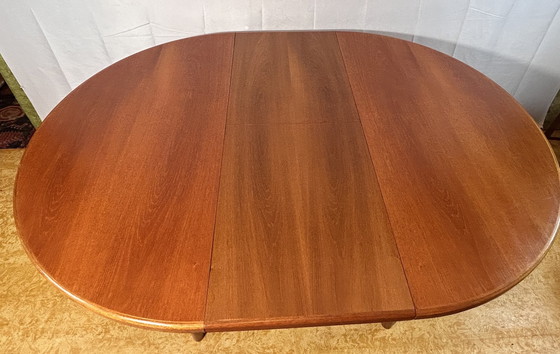 Image 1 of Mid Century Retro Vintage Teakhouten uitschuifbare eettafel en stoelen van Mcintosh 1960