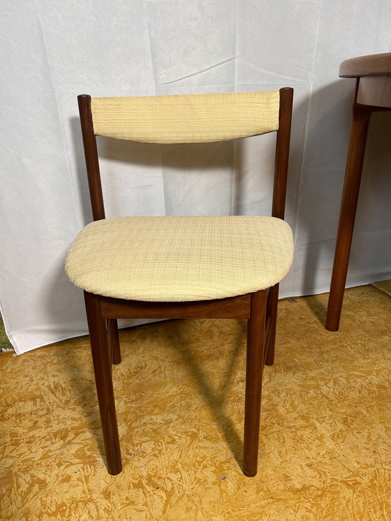 Image 1 of Mid Century Retro Vintage Teakhouten uitschuifbare eettafel en stoelen van Mcintosh 1960