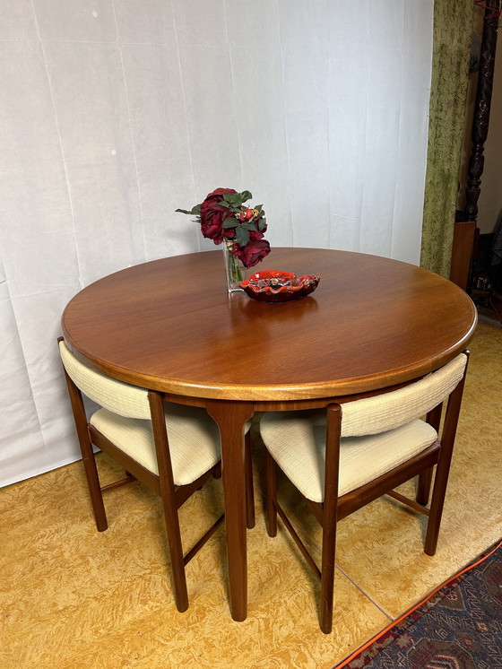 Image 1 of Mid Century Retro Vintage Teakhouten uitschuifbare eettafel en stoelen van Mcintosh 1960