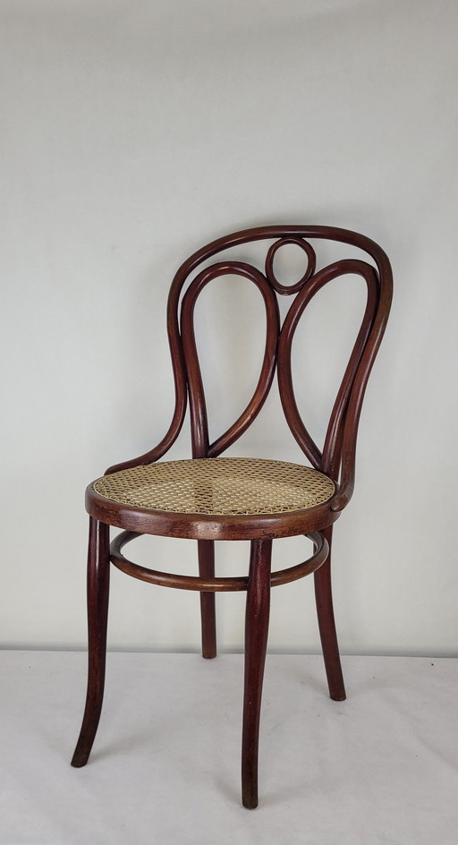 Engelstuhl stoel van Thonet nr. 19