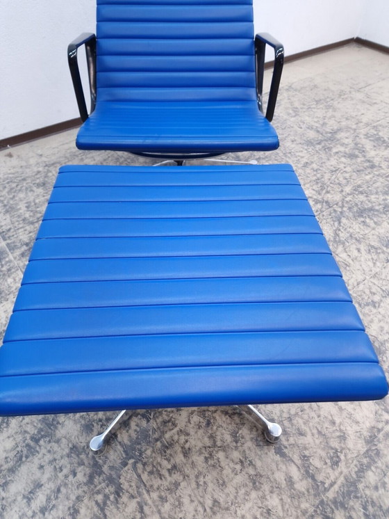 Image 1 of Hermann Miller Ea 124 Ea 125 Design fauteuil Leren fauteuil Stoel Vitra Eames blauw#2