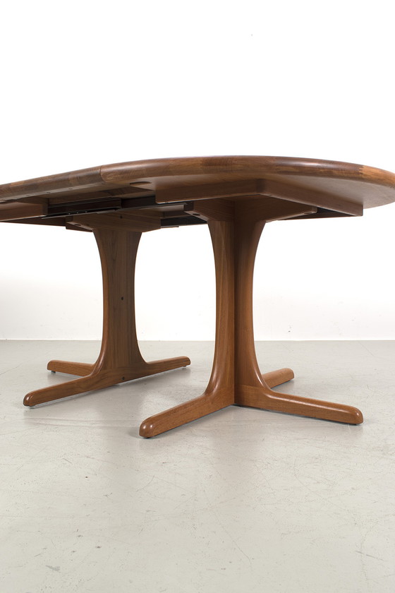 Image 1 of Vintage Deens teak uittrektafel