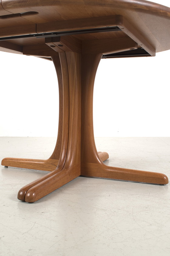 Image 1 of Vintage Deens teak uittrektafel