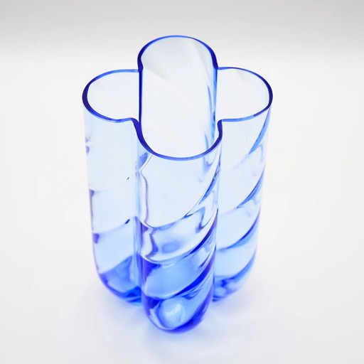 Blauw Optic Art Glass Clover Vaas van Anna Ehrner