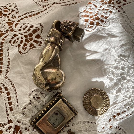 Image 1 of Antieke bronzen deurklopper handring hamer
