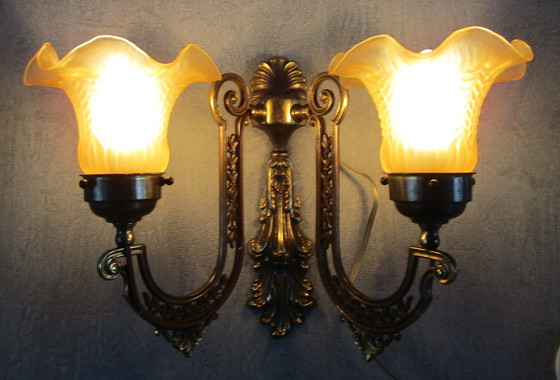 Image 1 of Vintage Dubbele Wandlamp Bloem Design Melkglas Art Nouveau Stijl