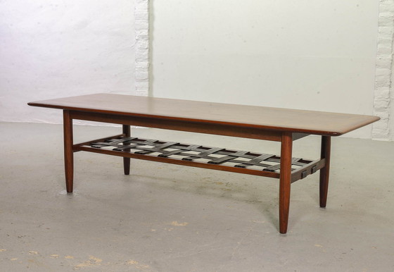 Image 1 of Dutch Design Rozenhouten Topform Salontafel met Leren Tijdschriftenhouder, jaren 1960