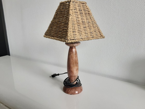 Image 1 of Lamp met marmeren voet. Touw kap.