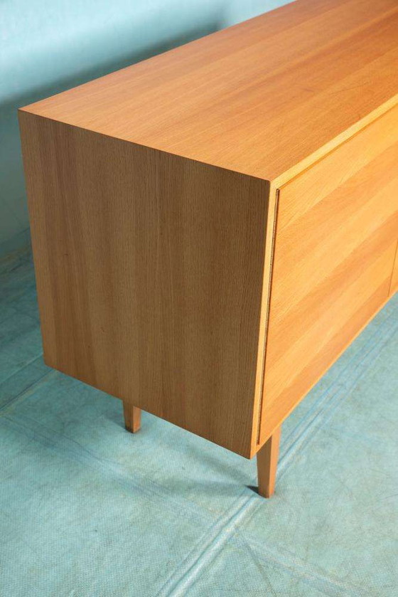 Image 1 of Vintage gerenoveerd blond dressoir, Midcentury sideboard