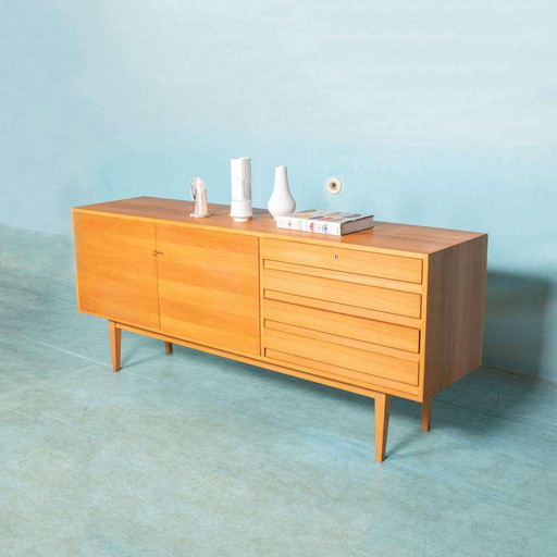 Vintage gerenoveerd blond dressoir, Midcentury sideboard