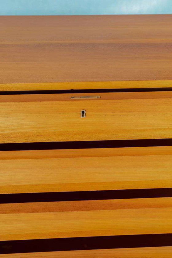 Image 1 of Vintage gerenoveerd blond dressoir, Midcentury sideboard