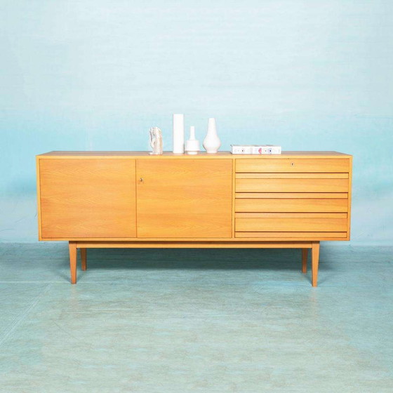 Image 1 of Vintage gerenoveerd blond dressoir, Midcentury sideboard