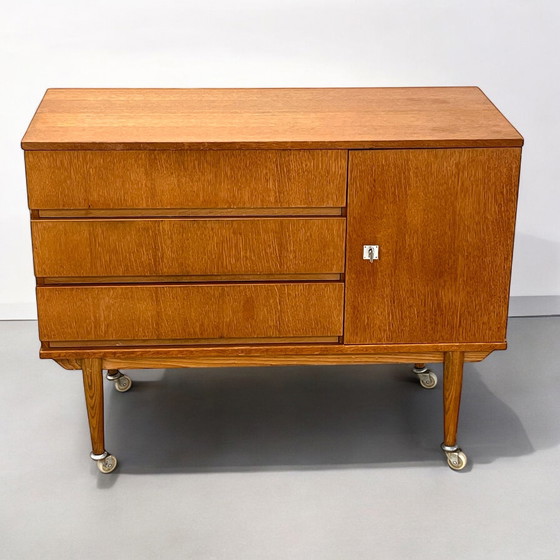 Image 1 of Vintage Dressoir Lp Kast