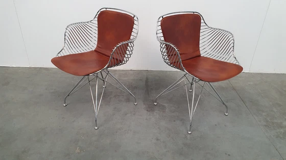 Image 1 of 2 Design Wire Chairs Chroom Met Cognac Seat Pads