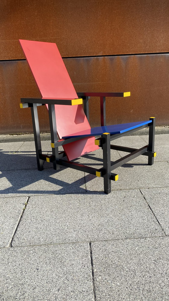 Image 1 of Cassina Rietveld Ontwerp stoel