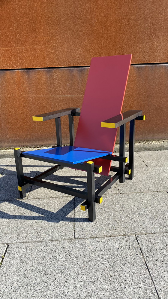 Image 1 of Cassina Rietveld Ontwerp stoel