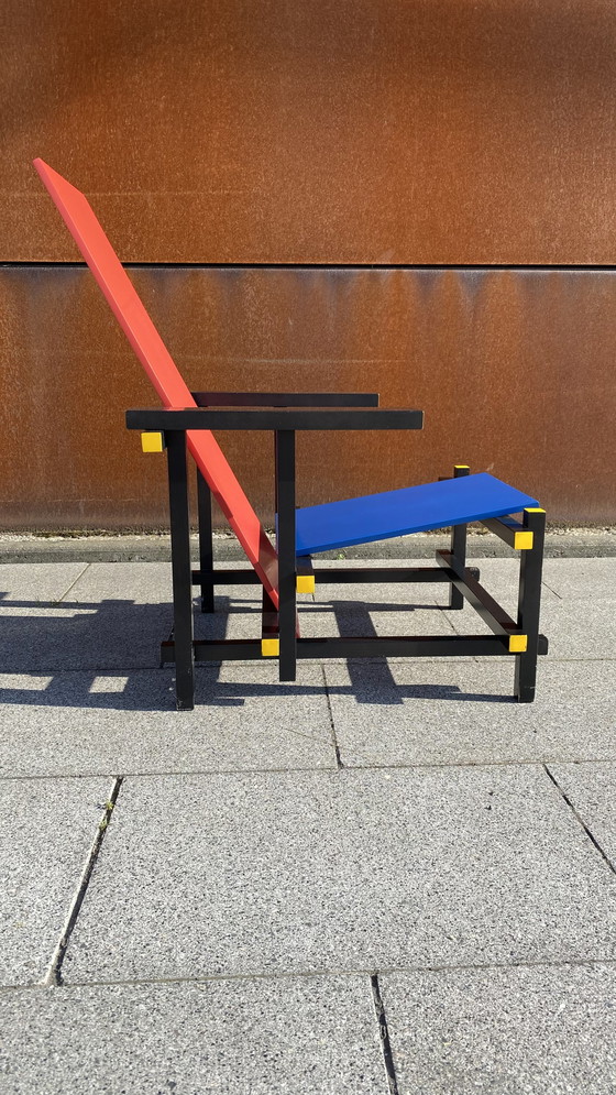 Image 1 of Cassina Rietveld Ontwerp stoel