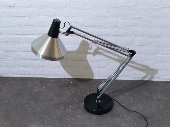 Image 1 of Architecten Bureaulamp T9 van Hala