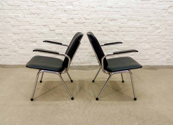 Image 1 of 2x Gebr. de Wit Chroom en Zwart Kunstleren fauteuils