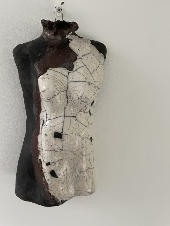 Image 1 of Uniek Beeld Vrouwelijke Torso - Raku, Keramiek, Gesigneerd