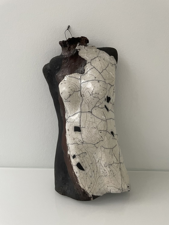 Image 1 of Uniek Beeld Vrouwelijke Torso - Raku, Keramiek, Gesigneerd