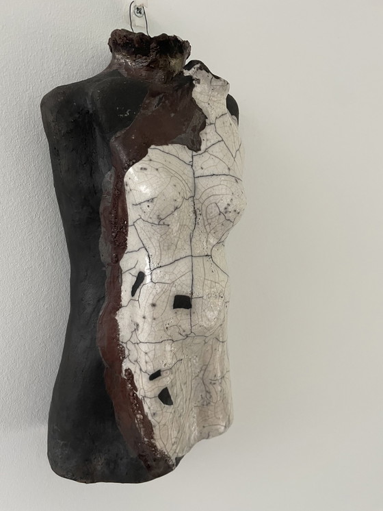 Image 1 of Uniek Beeld Vrouwelijke Torso - Raku, Keramiek, Gesigneerd