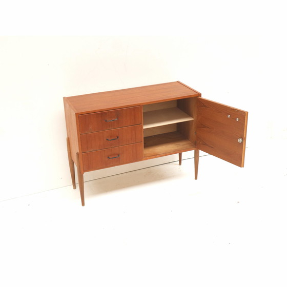 Image 1 of Vintage dressoir met lades en deur gemaakt in de jaren ’60